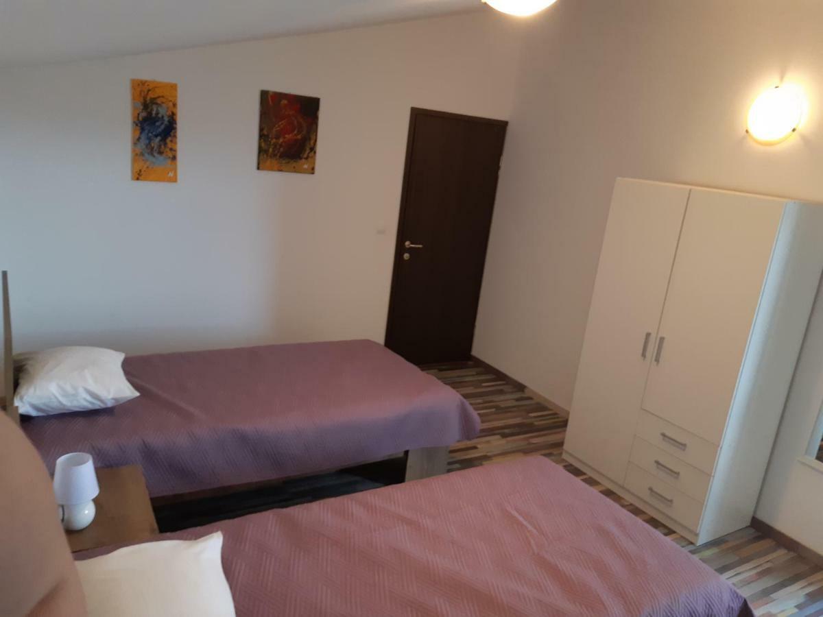 Apartments Vukelic 斯塔利格拉德-帕克利尼卡 外观 照片
